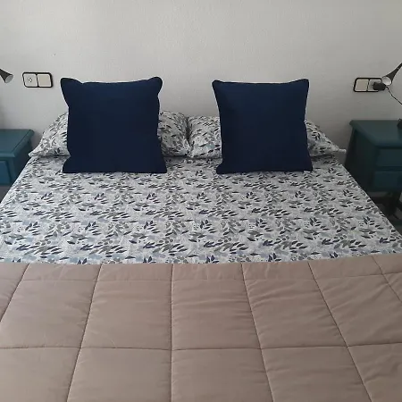 Apartamento Amazing Sunny Flat With Balcony Pool Two Mins From The *
