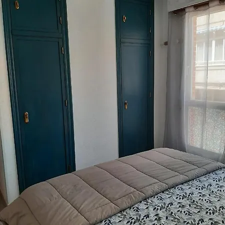 Amazing Sunny Flat With Balcony Pool Two Mins From The 아파트 또레비에하