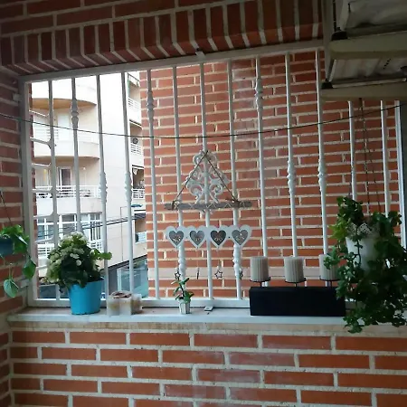 Amazing Sunny Flat With Balcony Pool Two Mins From The 아파트 또레비에하