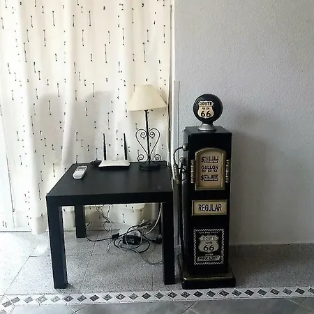 Amazing Sunny Flat With Balcony Pool Two Mins From The Apartamento *