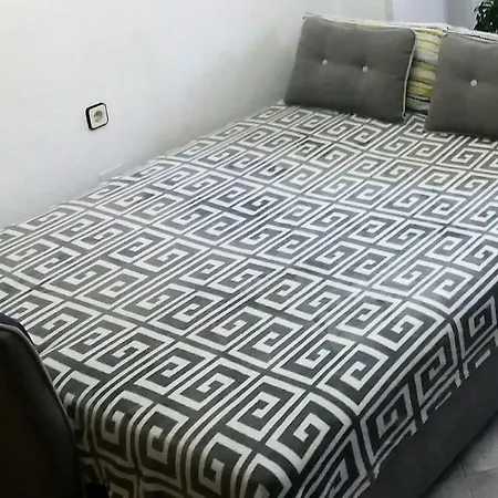 Amazing Sunny Flat With Balcony Pool Two Mins From The Torrevieja